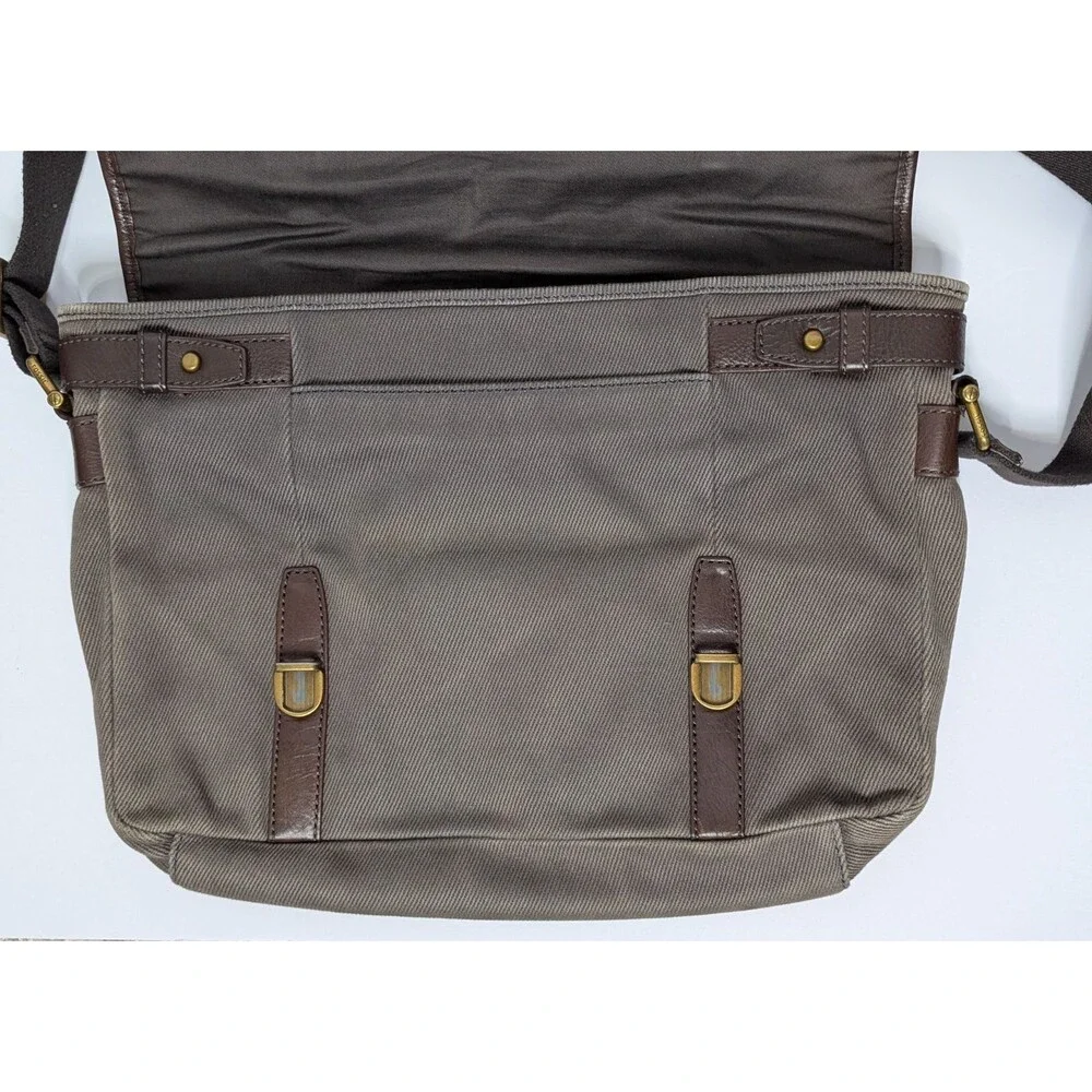 Fossil Estate City Gray Canvas Leather Accents Messenger Bag 12”x 9”